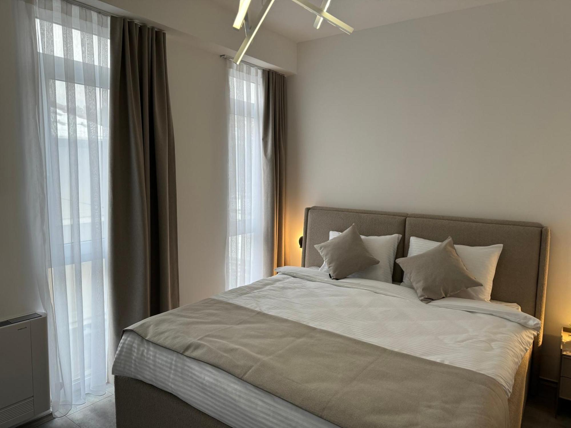 Hotel Le Manoir Гостивар Екстер'єр фото